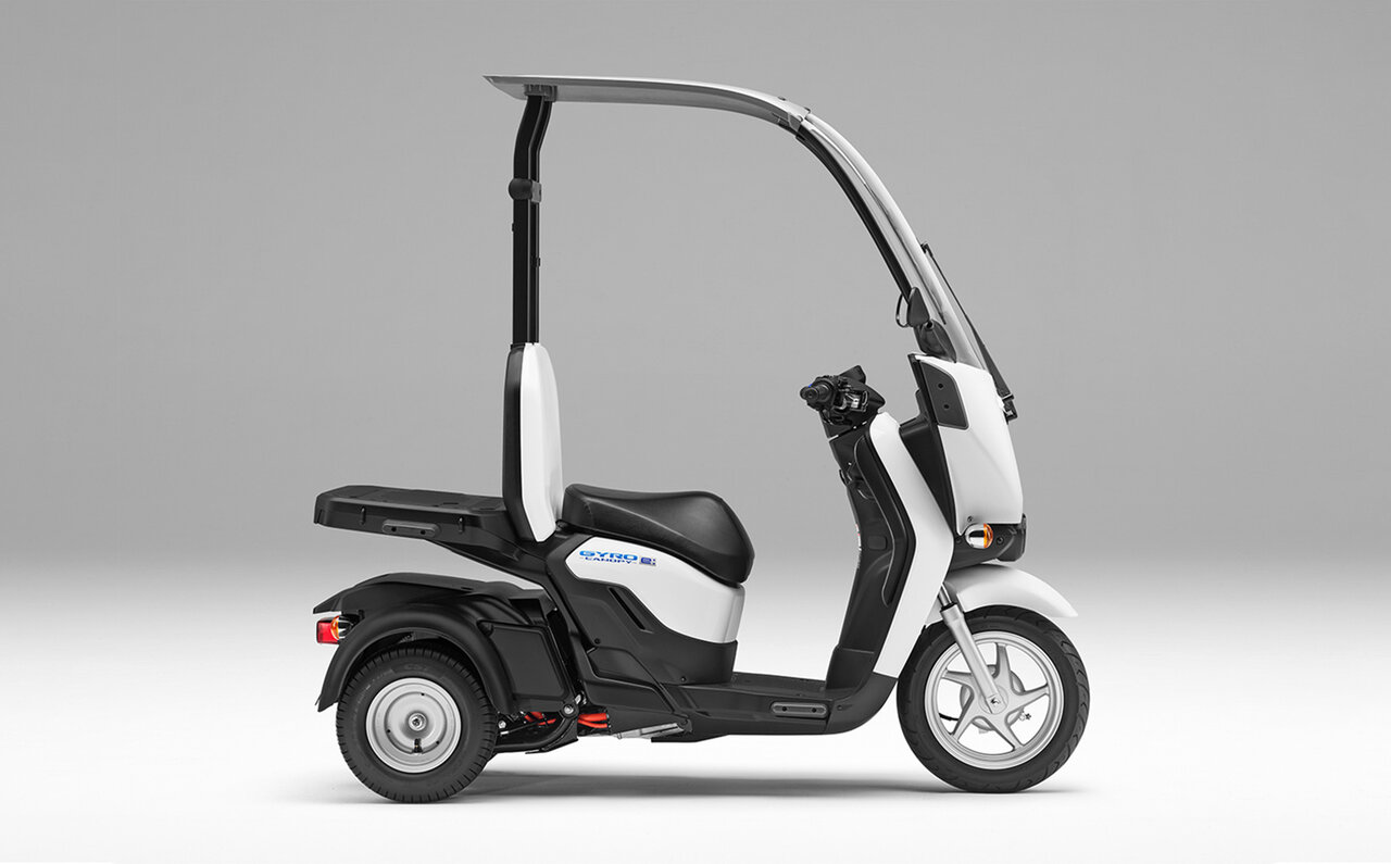 新型交換式バッテリーを搭載した法人向け電動三輪スクーター|HONDA