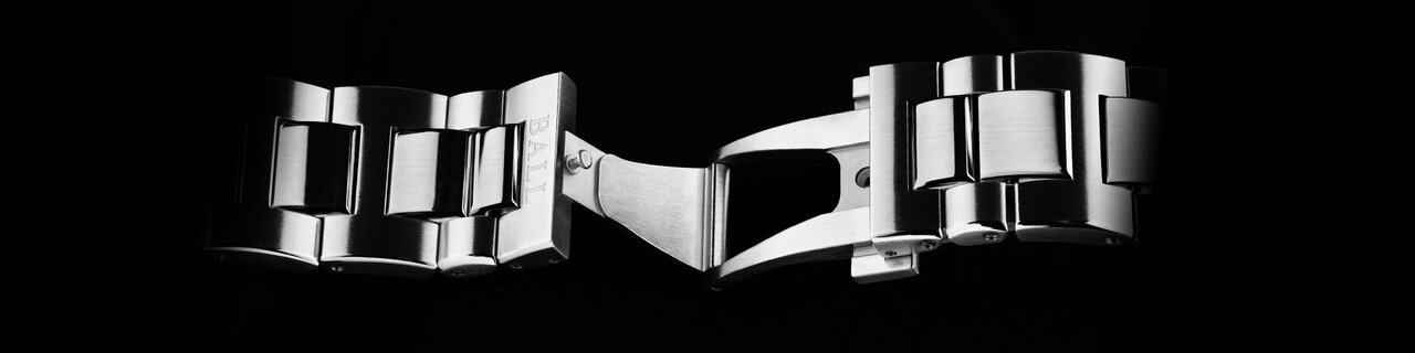 GMT表示付き「ロードマスター」が“ペプシ”ベゼルで登場|BALL Watch