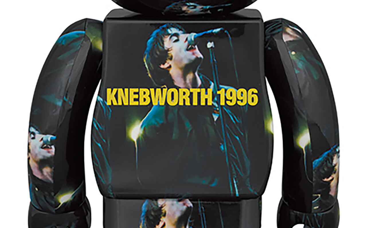 英国を代表するバンド＜OASIS＞、そのキャリア絶頂期の伝説の野外ライヴがBE@RBRICKになって登場 | MEDICOM TOY