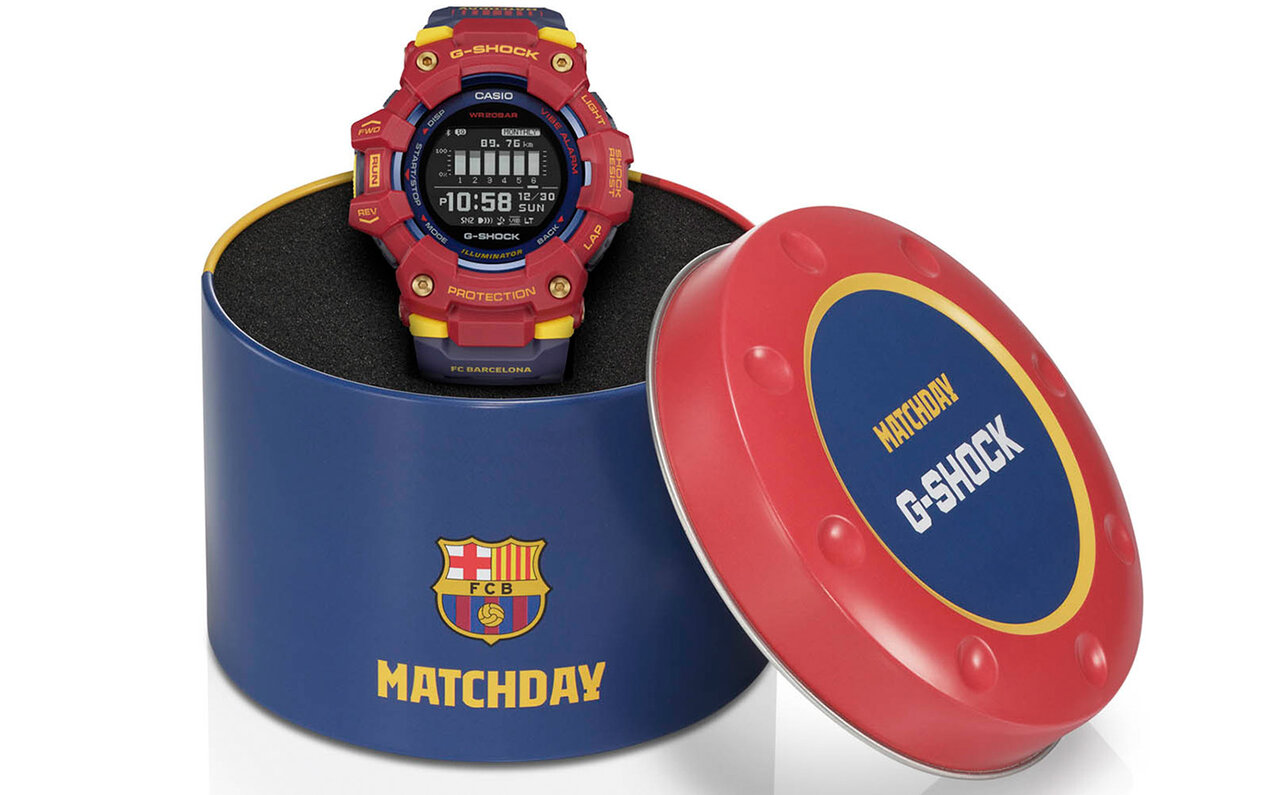FCバルセロナのカラーやモチーフを随所に散りばめた、サッカーファン待望のコラボモデル｜G-SHOCK