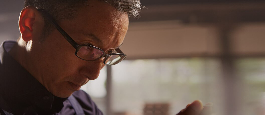 ニッポンの侘び寂び文化を腕元に。有田焼ならではの「淡瑠璃染」を表現した限定モデル｜SEIKO