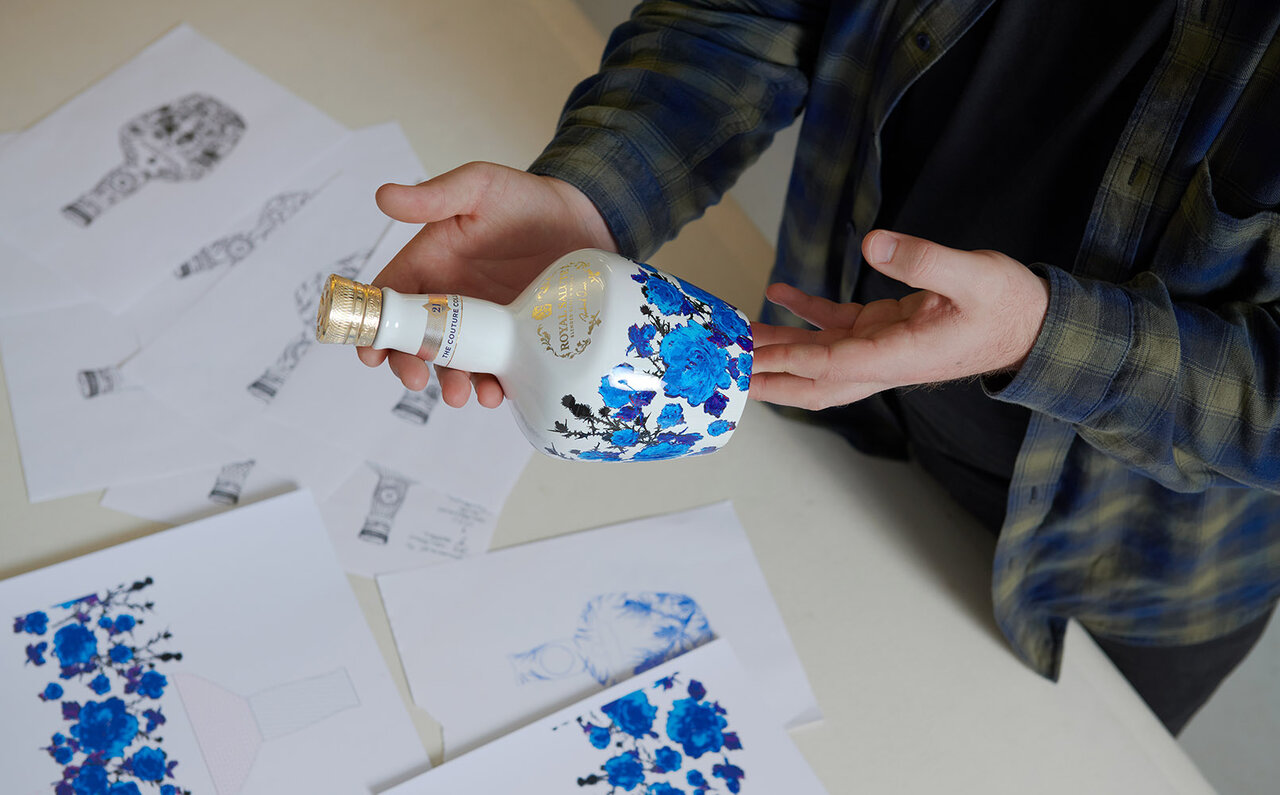 “資産ウイスキー”としてリビングの棚に長期保有するならこちら。限定ボトルのローヤルサルート｜ROYAL SALUTE