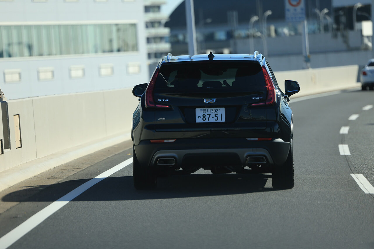 著名クリエーターがキャデラックとともに過ごす一日──XT4 × たき火マイスター猪野正哉 &ファッションディレクター田中行太編|Cadillac