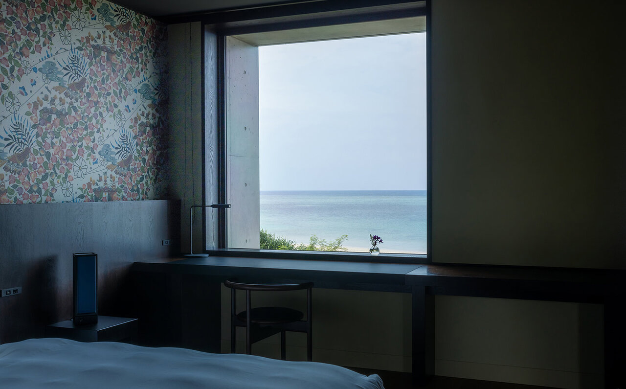 真冬でも楽しめる24時間ホットプールと、沖縄食材のシチリア仕立て。「星のや沖縄」は、計算された大人の楽園です｜TRAVEL