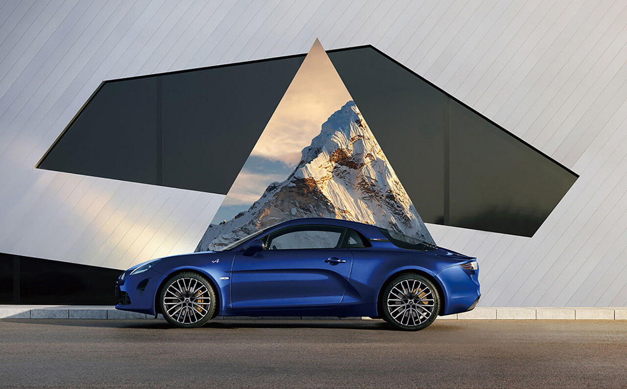 アルピーヌがマイナーチェンジし、それぞれの個性が際立つ3グレード体系に｜Alpine