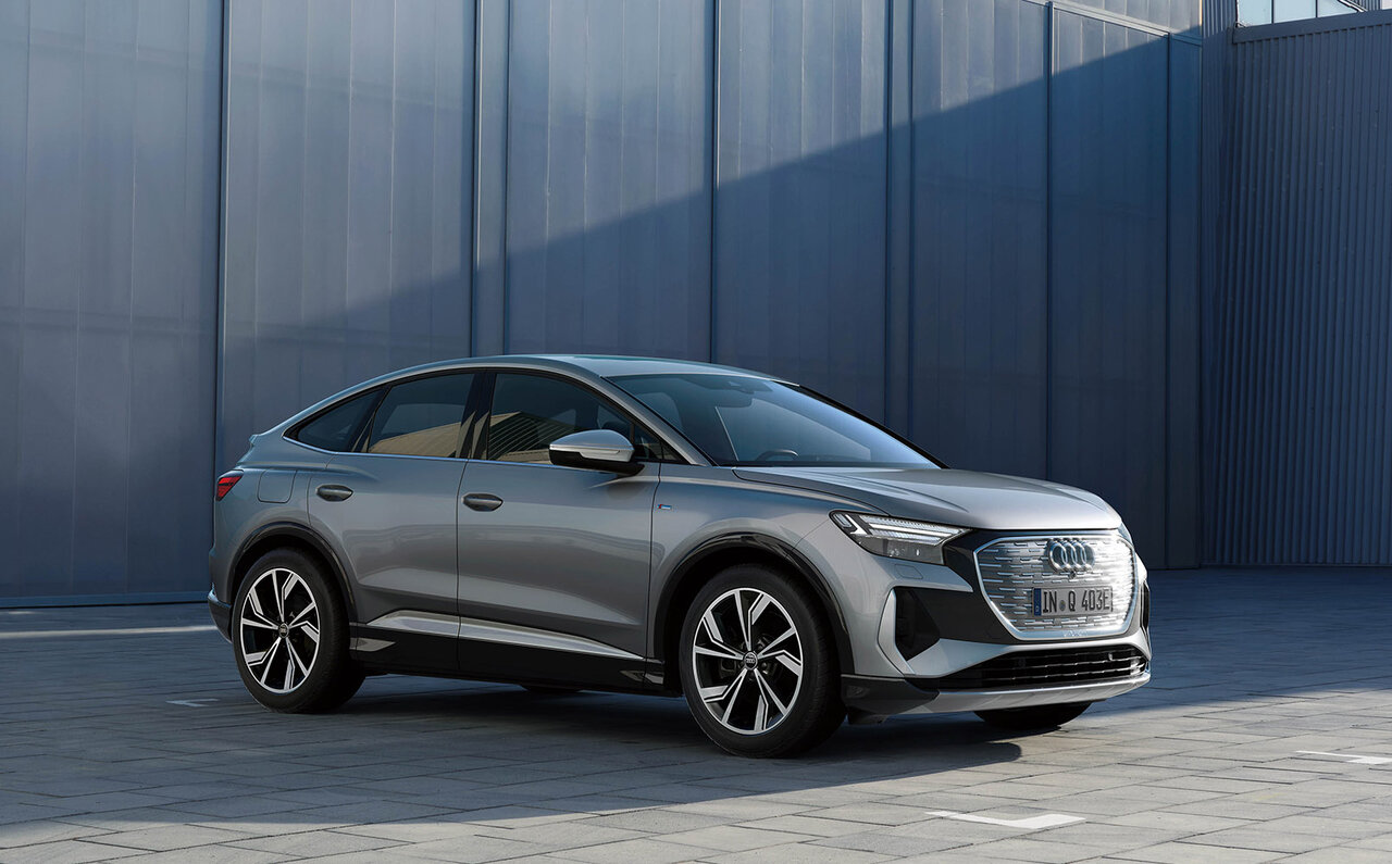 アウディ、初となるコンパクトSUVのBEV「Q4 eトロン」を発表｜Audi