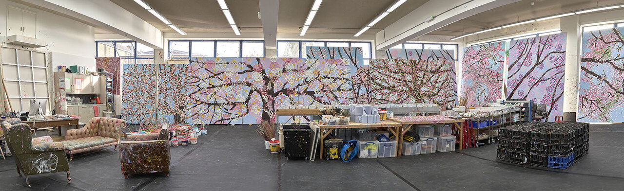 ポスト印象派、アクション・ペインティングを独自に解釈。桜をモチーフにしたダミアン・ハースト日本初の大規模個展｜ART