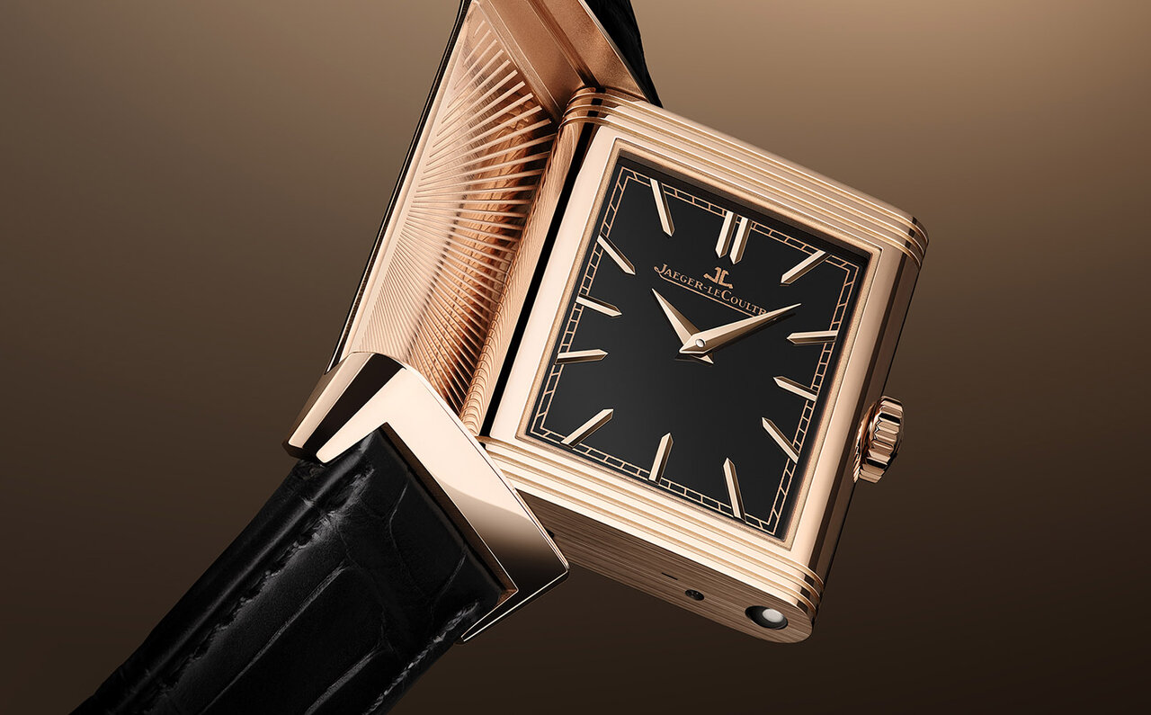 グラン・フー・エナメルの上にエングレーブ。超絶技巧のレベルソ“寅”モデル｜JAEGER-LECOULTRE