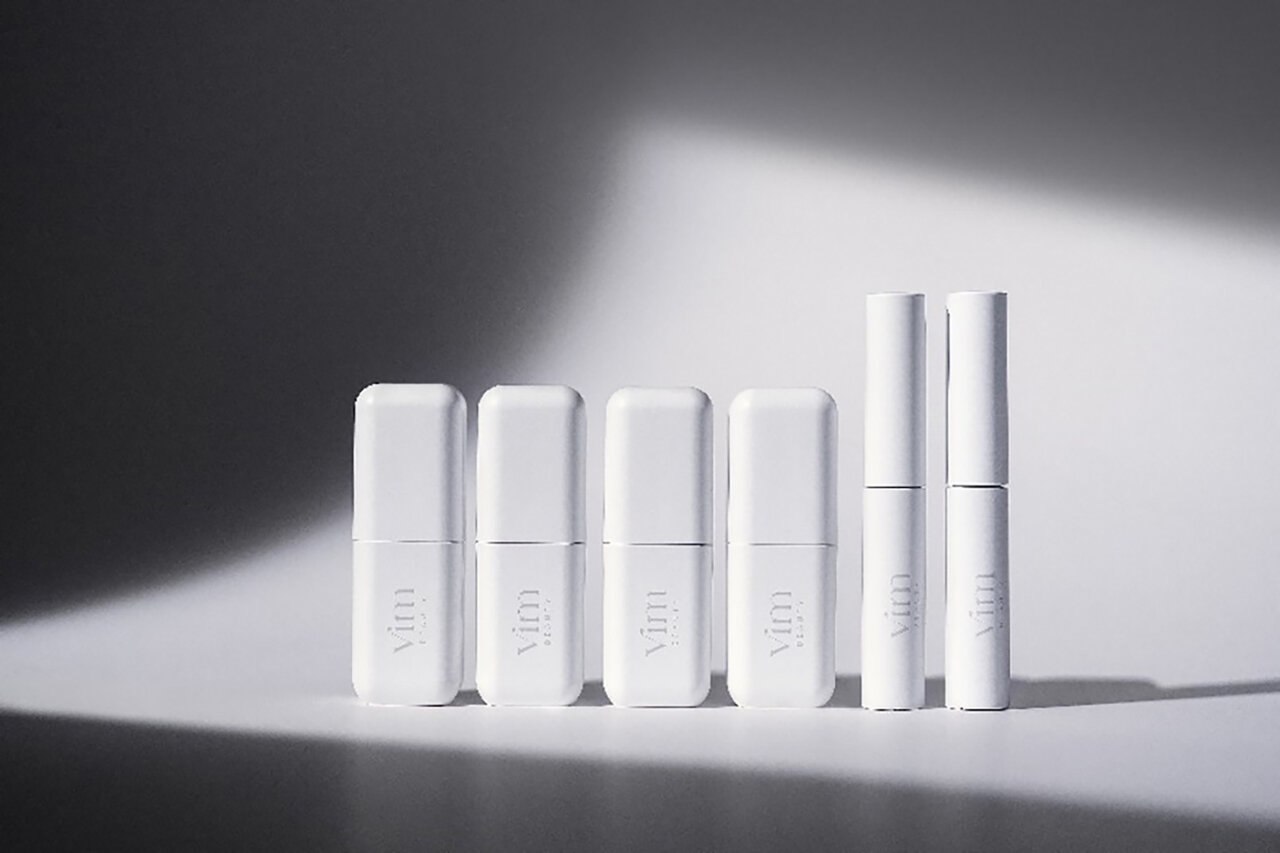 登録者数94万人超の人気YouTuber“マリリン”プロデュースコスメ｜vim BEAUTY