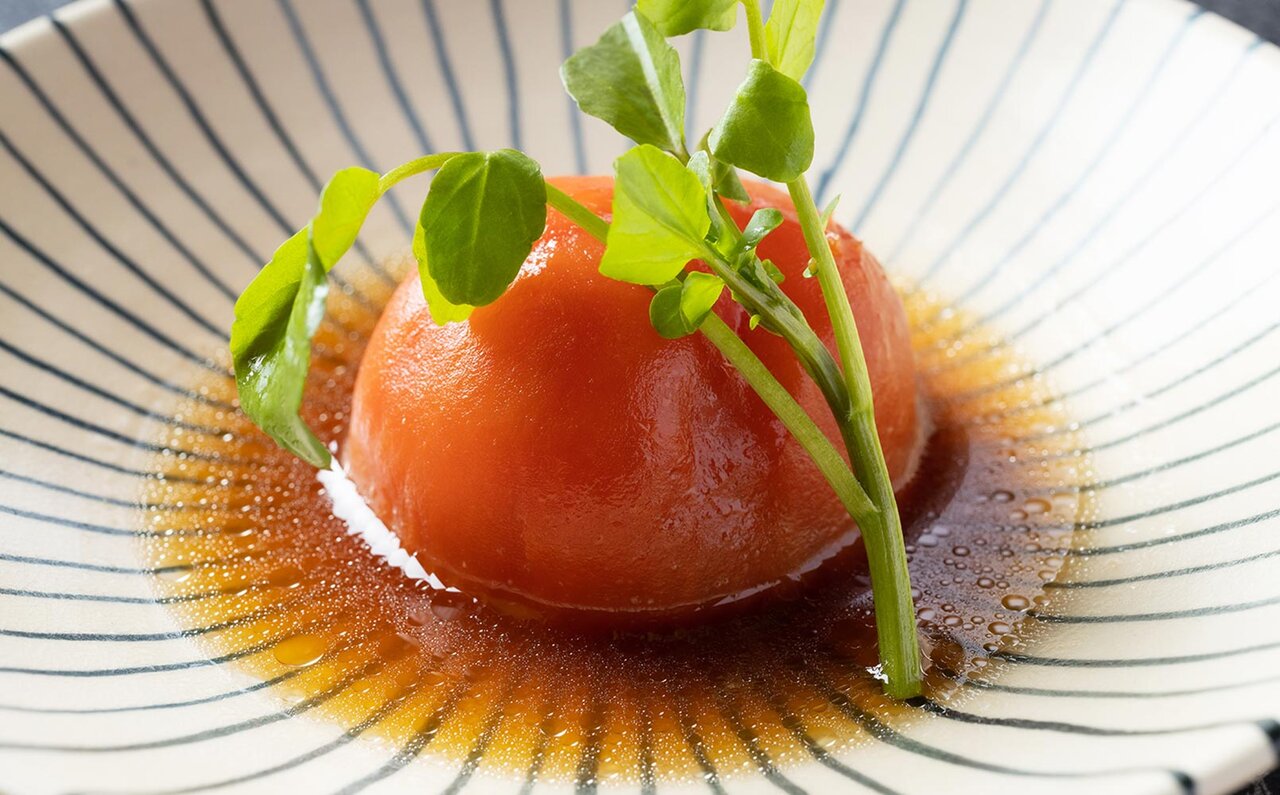 料理人の知識・手捌きを独占する和食版シェフズ・テーブル。「星のや軽井沢」究極のもてなしがここにあり!|TRAVEL