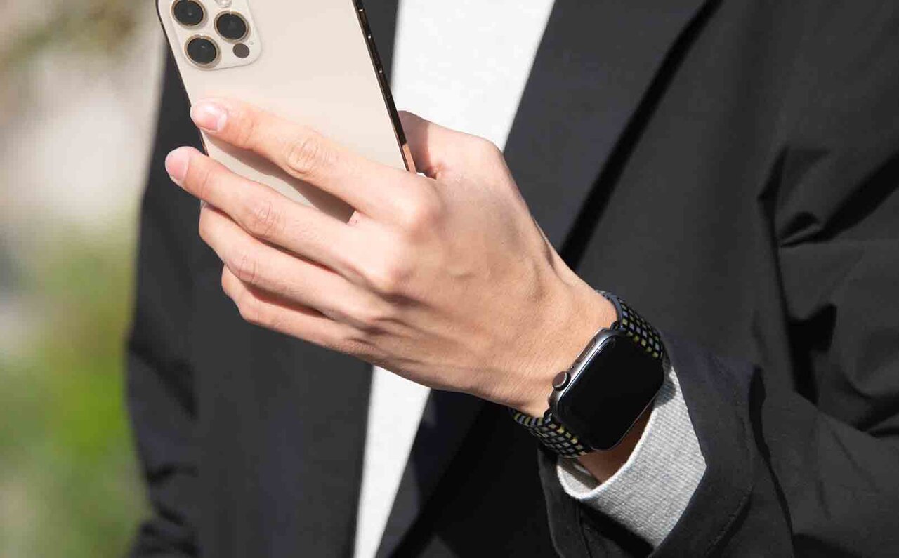 鯖江の眼鏡づくりの技から生まれたApple Watch専用の「Air Bangle」｜SANYOU