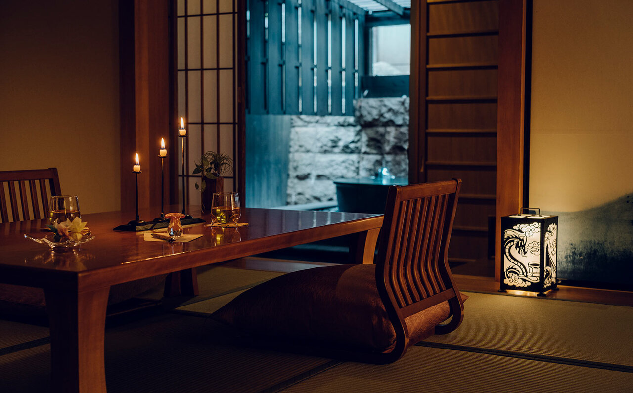 出雲にて、ひとりで向き合う”松葉がに”。神との対話。至福の時間|TRAVEL