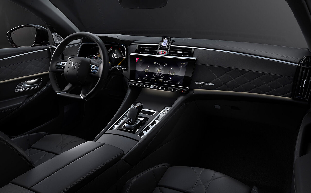 DSのフラッグシップサルーン「DS9」デビュー｜DS