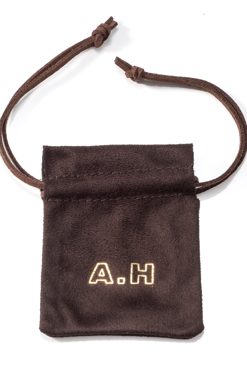 長谷川昭雄氏とギンザタナカの初コラボ「A.H K24 シグネットリング」発売。刻印ができるヘキサゴン型リング|GINZA TANAKA