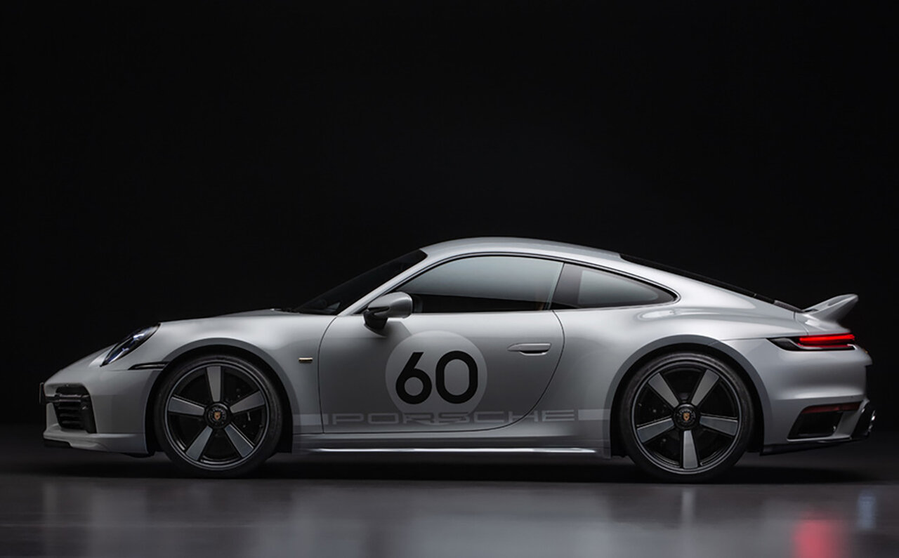 カレラRS2.7をモチーフとした新型ポルシェ911スポーツクラシックが登場|Porsche