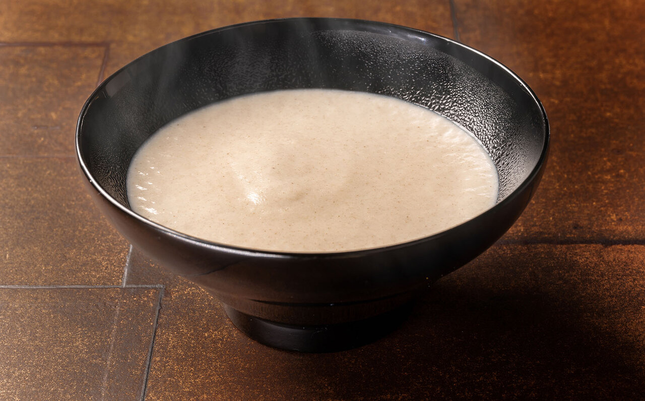 日本酒LOVER必見! 復活酒蔵併設の個性派宿で一夜を過ごす、唯一無二の体験「BYAKU Narai」|TRAVEL