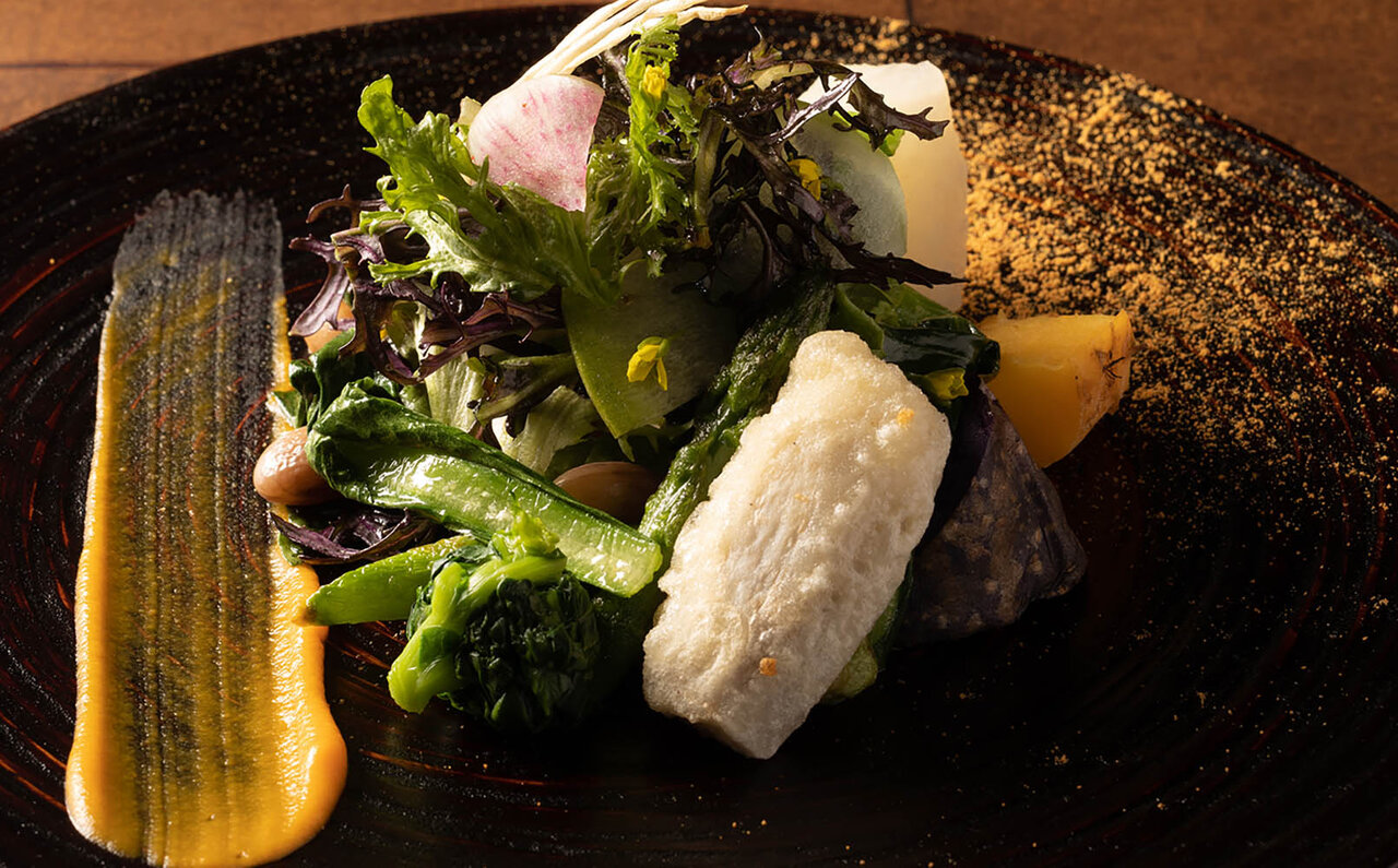 日本酒LOVER必見! 復活酒蔵併設の個性派宿で一夜を過ごす、唯一無二の体験「BYAKU Narai」|TRAVEL