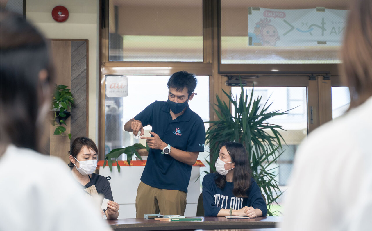 サンゴの村で地球の未来を考える、サンゴの植え付け体験｜サスティナブルオキナワ