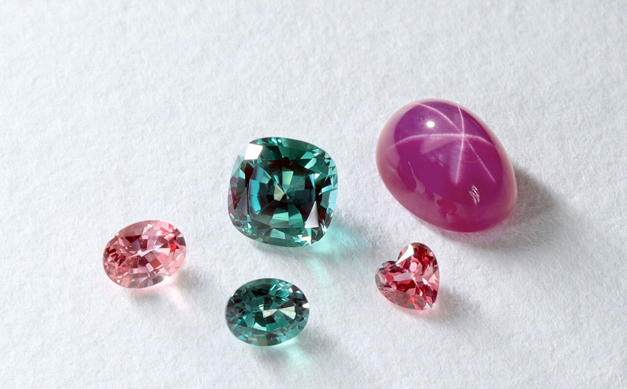 地球にやさしい輝き。サスティナブルかつエシカルなラボグロウン・カラーストーンのシリーズが誕生｜BIZOUX