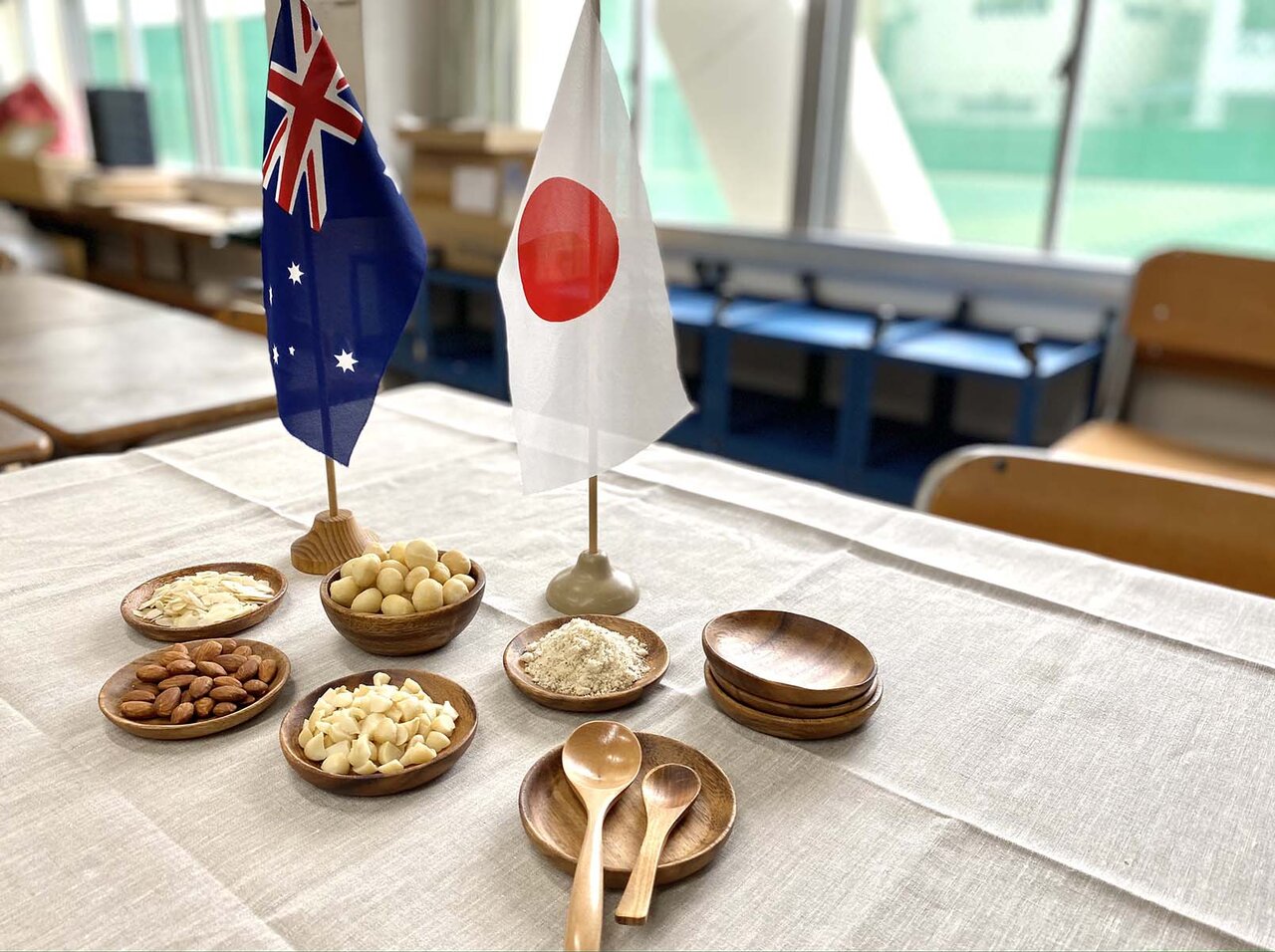 触れて食して、理解を深める。オースラリアのナッツ産業を身近に感じる食育授業｜EAT