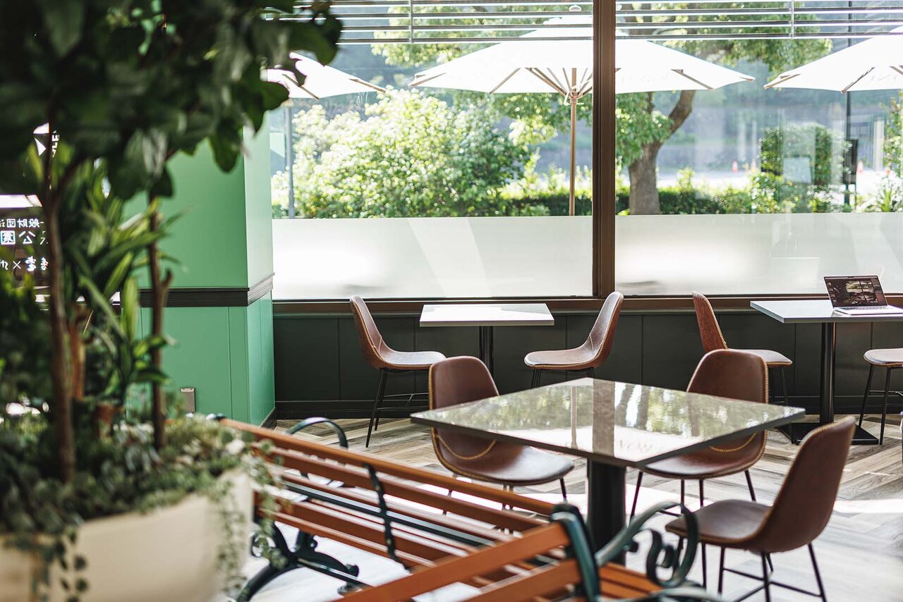 都会の中の憩い場。皇居外苑・北の丸公園内に森林公園と共存するカフェがオープン｜CAFÉ 33