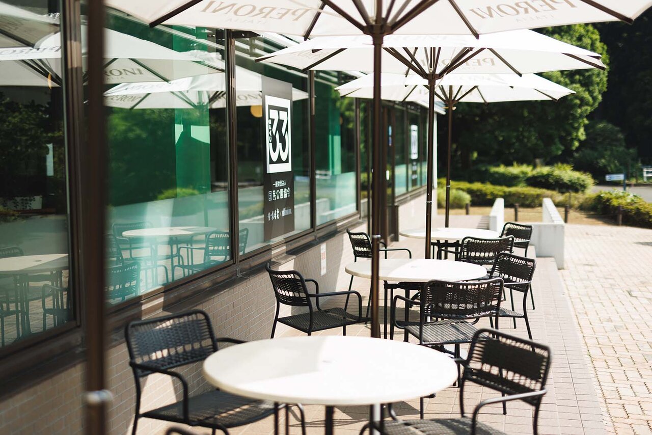 都会の中の憩い場。皇居外苑・北の丸公園内に森林公園と共存するカフェがオープン｜CAFÉ 33