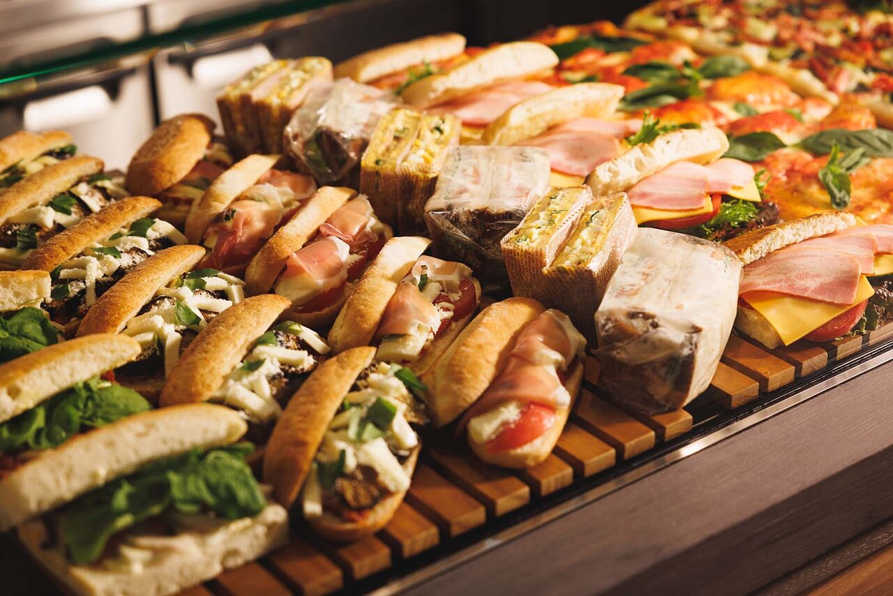 都会の中の憩い場。皇居外苑・北の丸公園内に森林公園と共存するカフェがオープン｜CAFÉ 33