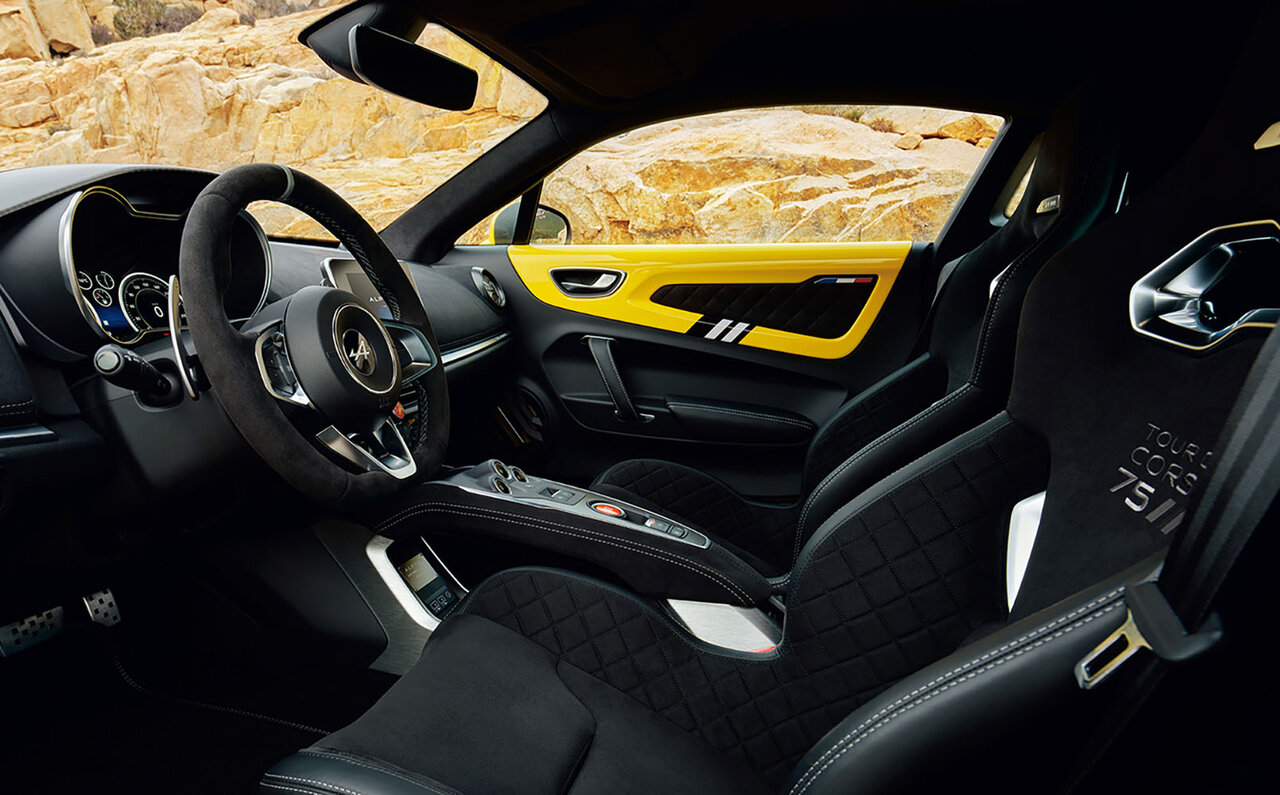 “記憶に残るラリー”を戦ったアルピーヌをオマージュするA110の限定車｜Alpine