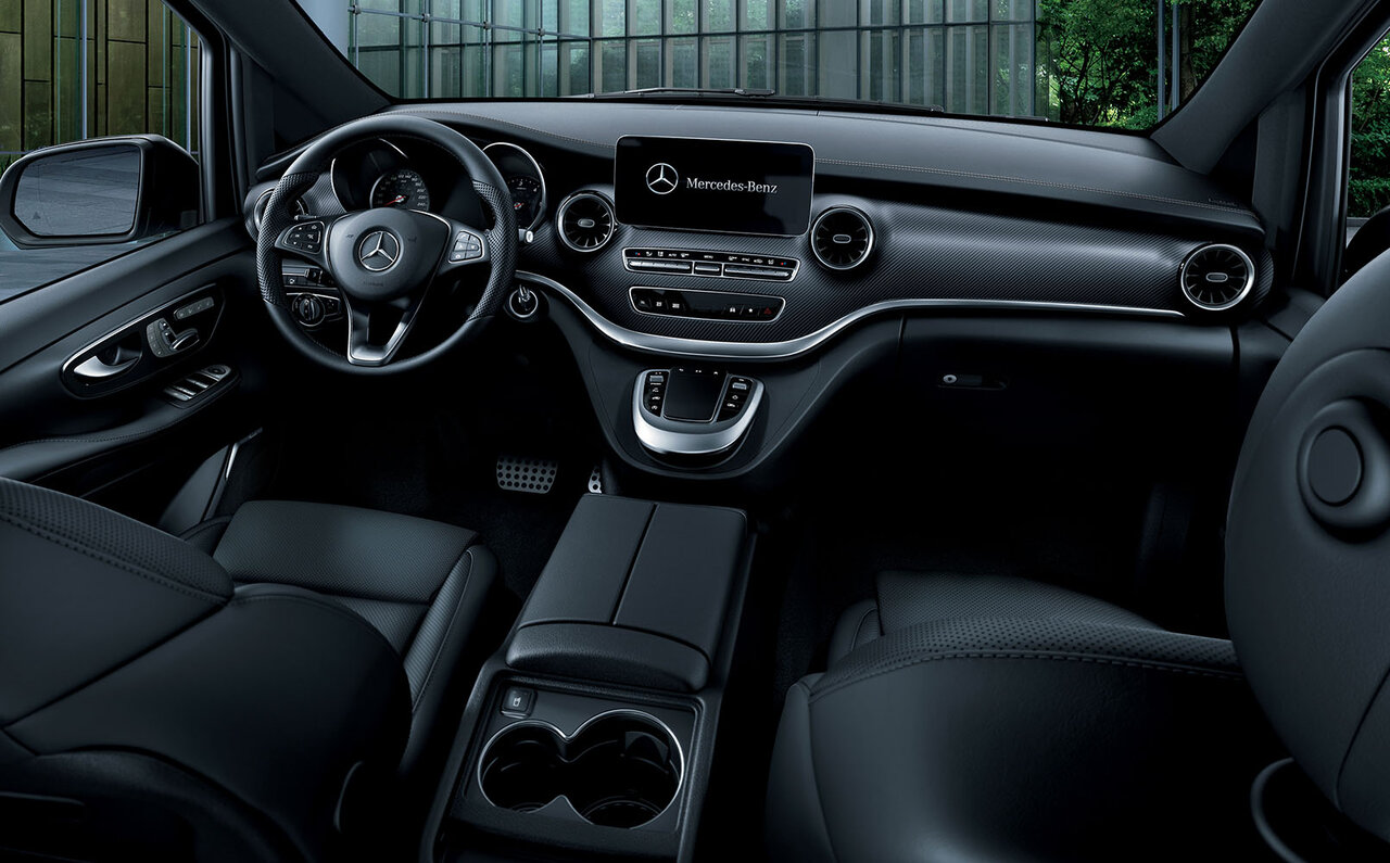 ブラックのアクセントがスタイリッシュなVクラスの最上位グレードが登場｜Mercedes Benz