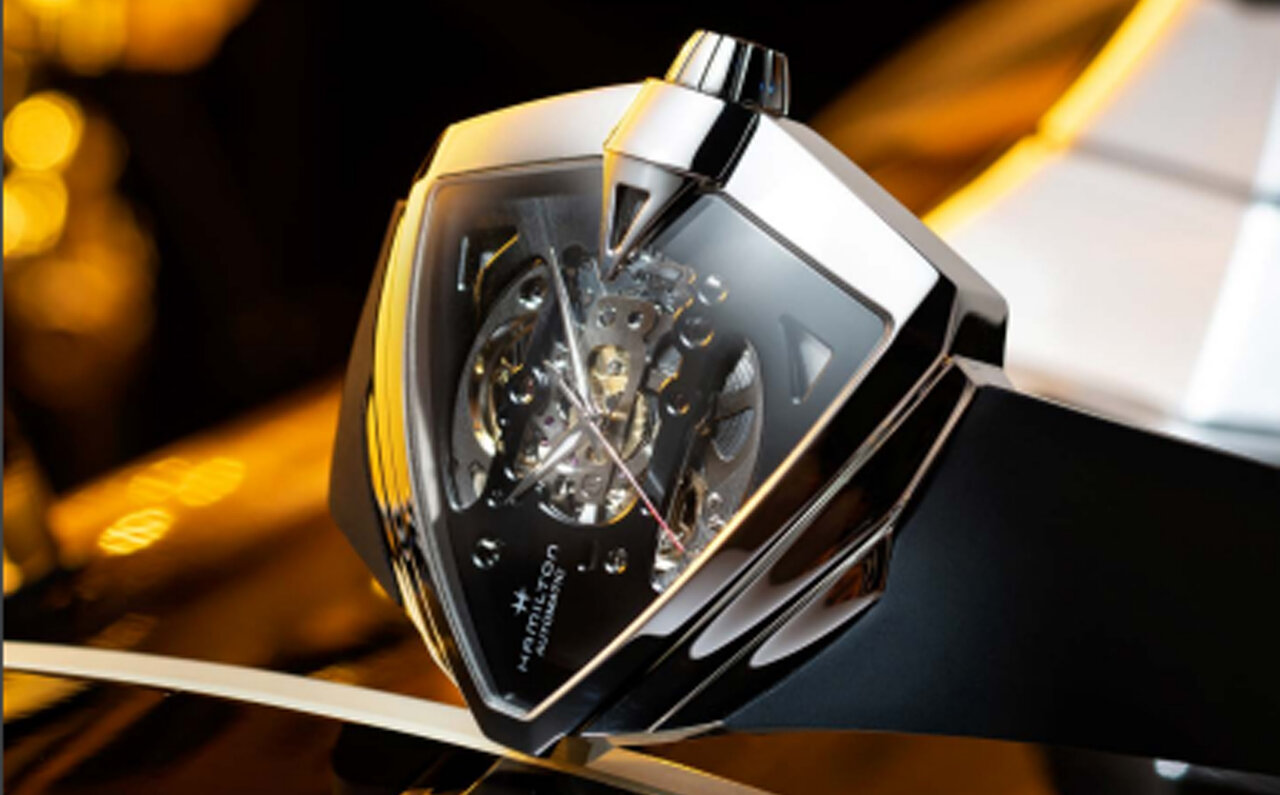 デザインのユニークさが光る「ベンチュラ」の新作モデルが登場|HAMILTON