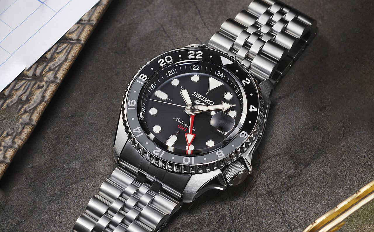 「セイコー 5スポーツ」にGMT機能を初搭載した新モデルが登場|SEIKO