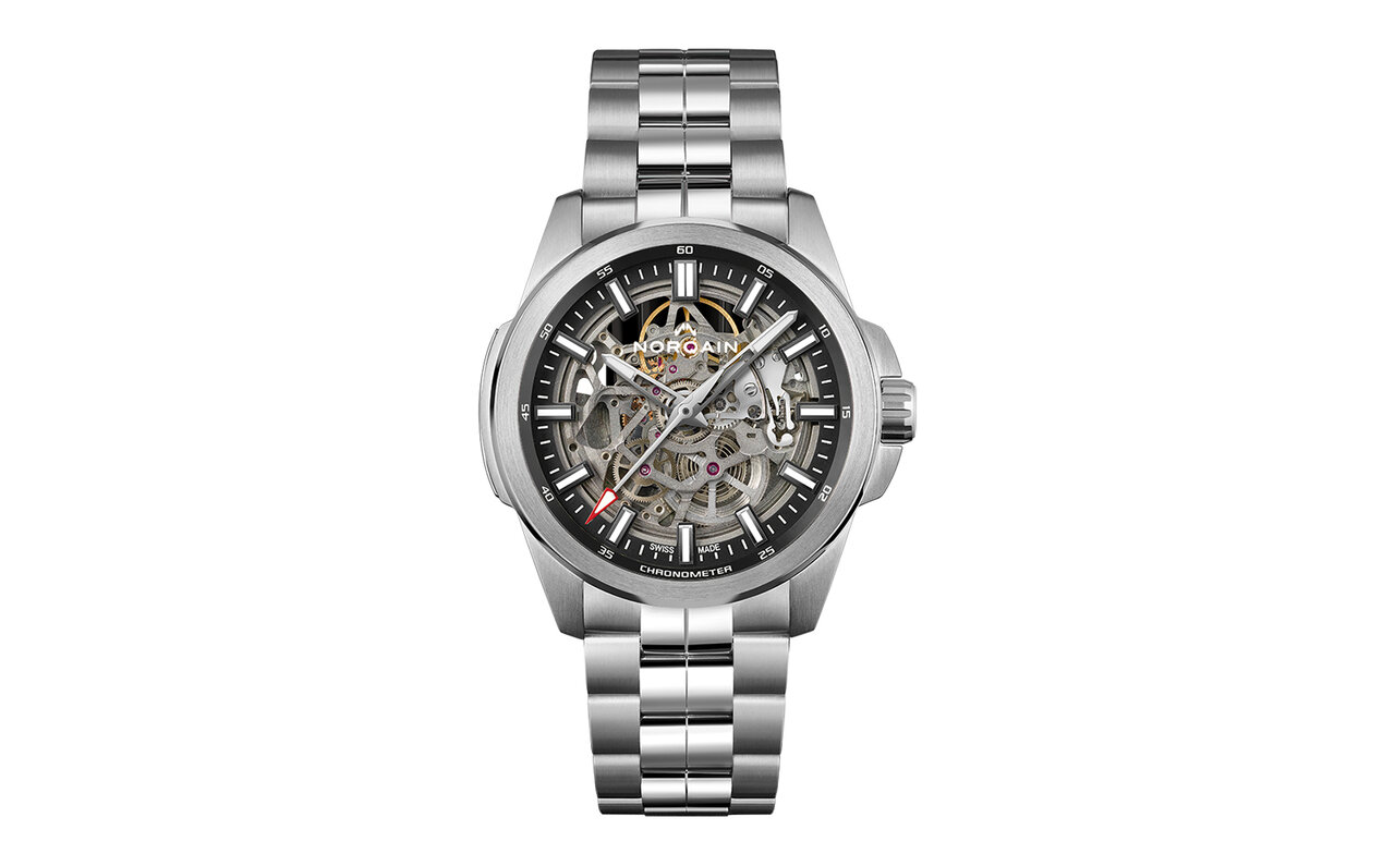 ２点支持で剛性力アップ。アームが太く、第一印象から凛々しいスケルトン｜NORQAIN