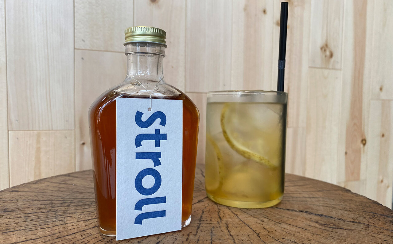 今年6月にオープンしたコーヒーショップ。オリジナルのシロップ二種|Stroll