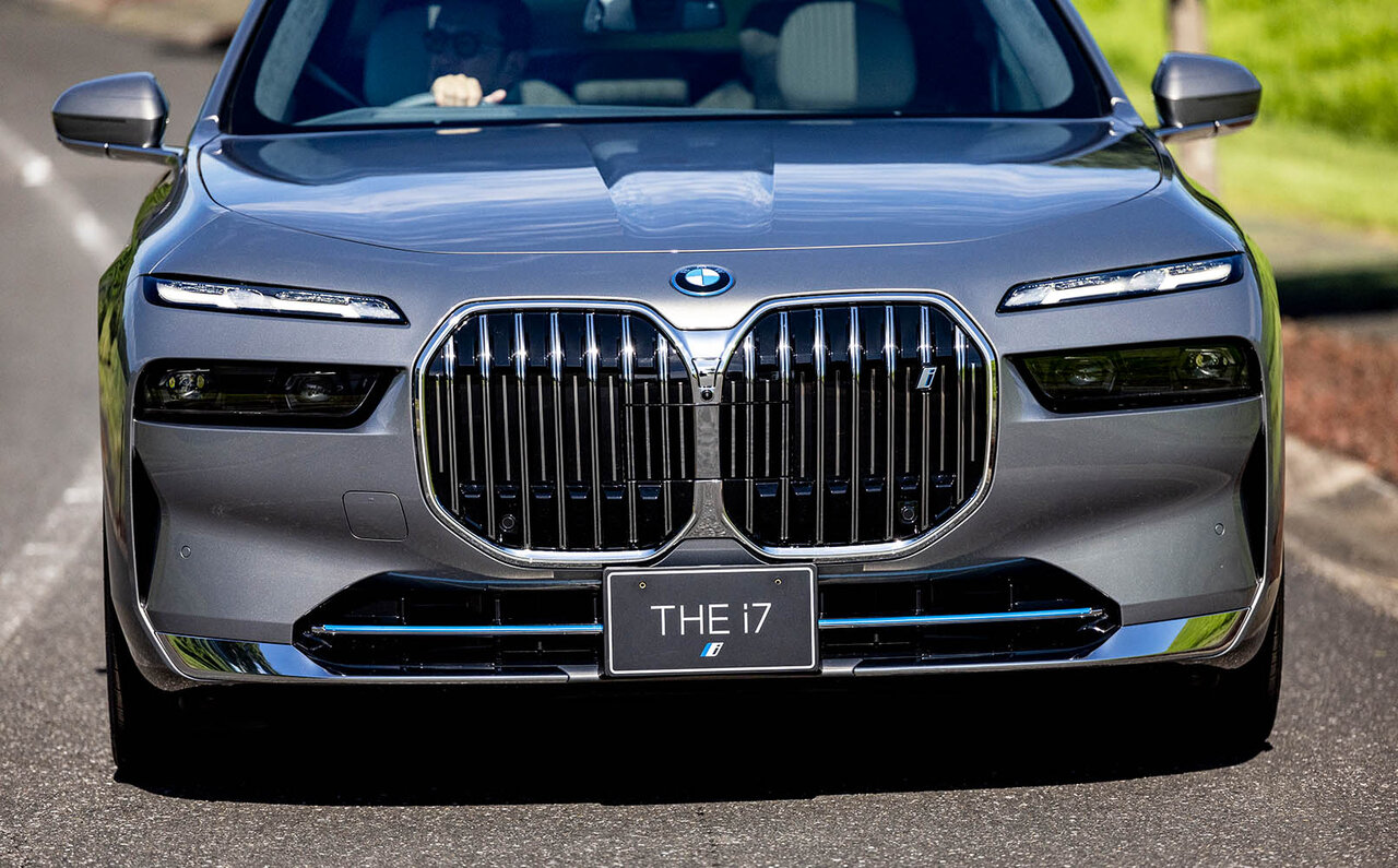 歌舞伎俳優 中村獅童が語る、新たなる時代を創造するラグジュアリーセダンBMW i7の魅力|BMW