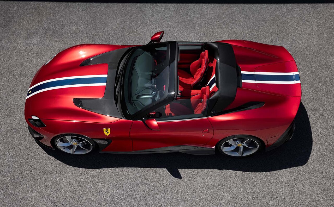 フェラーリが812GTSをベースにしたワンオフのロードスターを発表|Ferrari