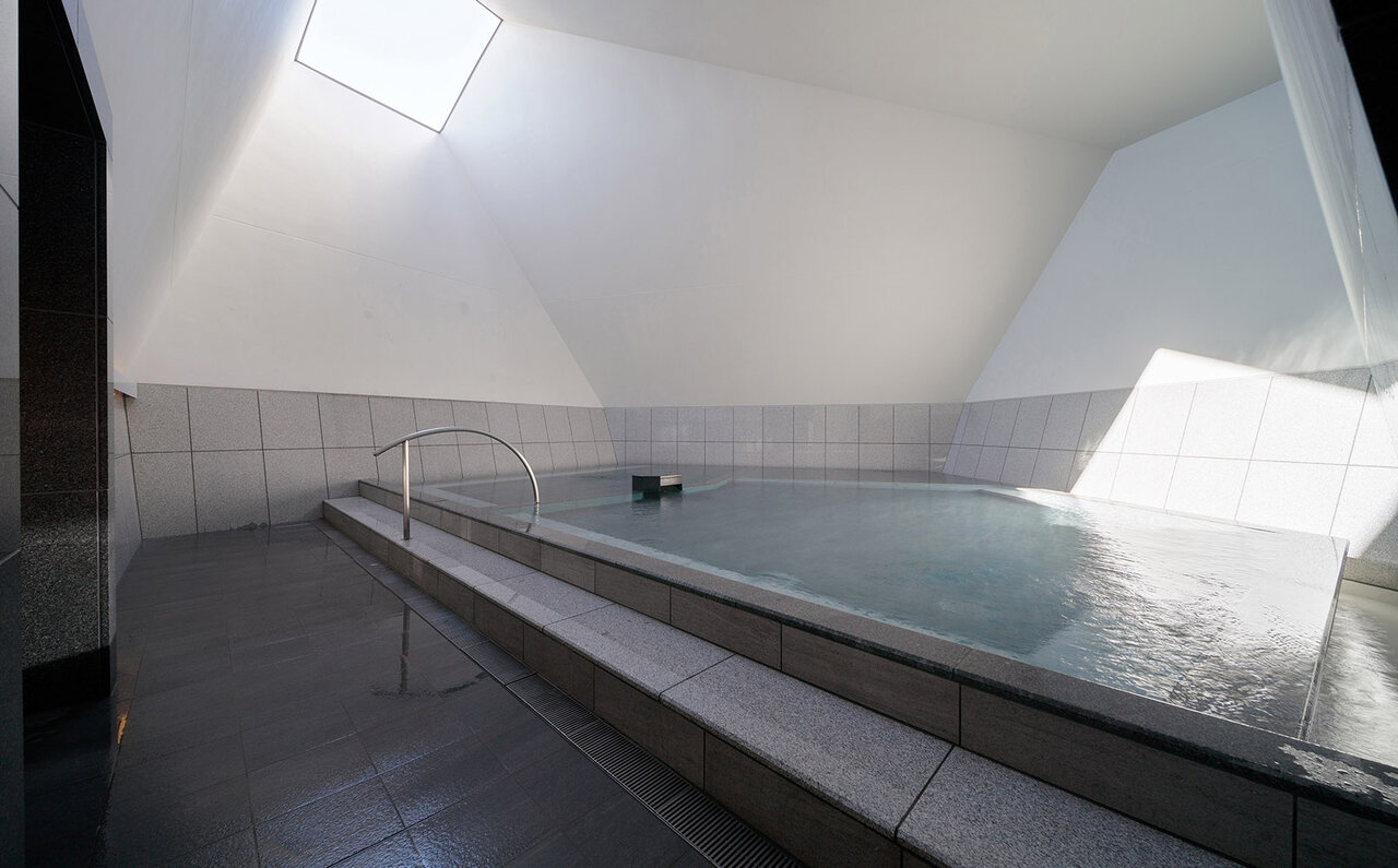 「大阪」の人情下町テーマパーク。そして浪速キュイジーヌで食い倒れ!|TRAVEL