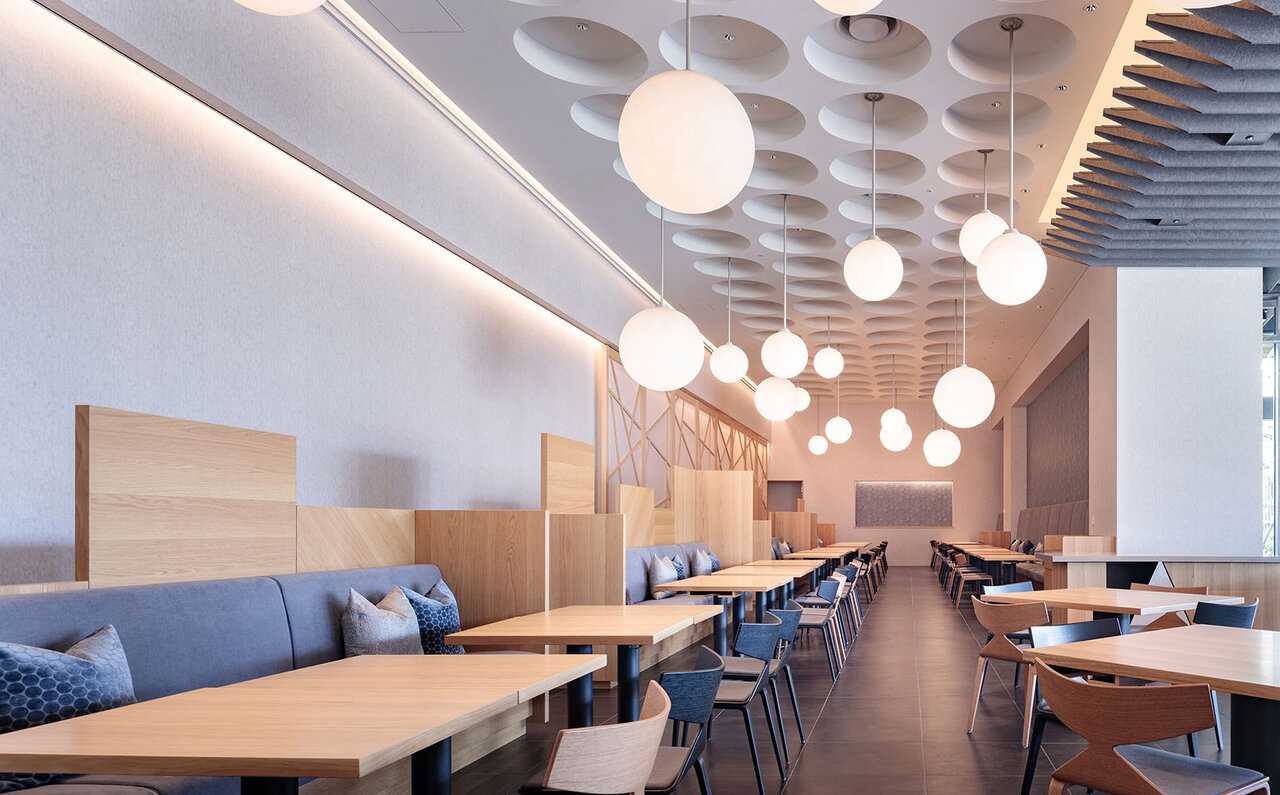 「大阪」の人情下町テーマパーク。そして浪速キュイジーヌで食い倒れ!|TRAVEL