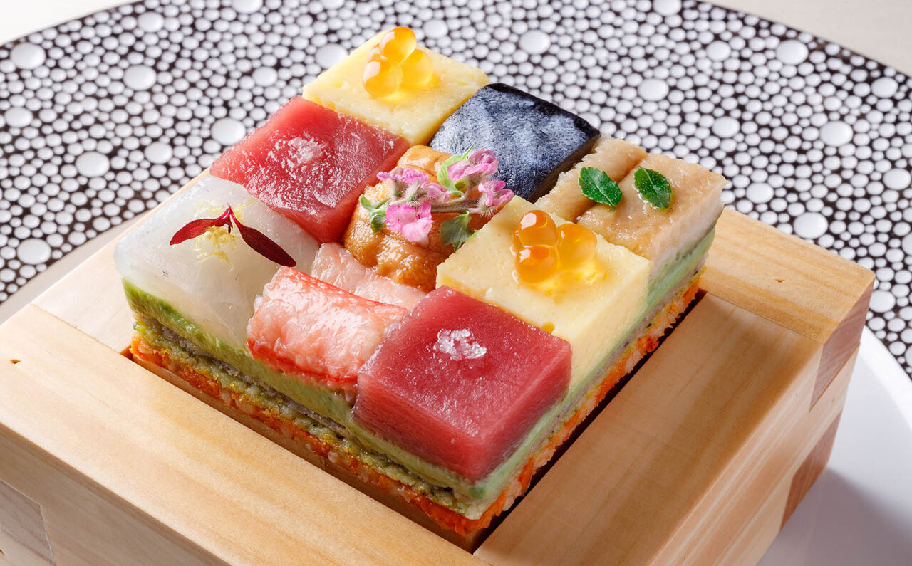 「大阪」の人情下町テーマパーク。そして浪速キュイジーヌで食い倒れ!|TRAVEL