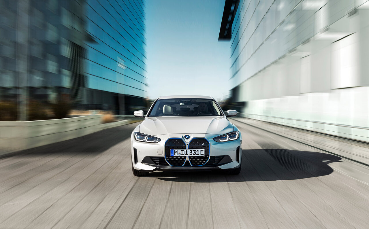 BMW i4に500km以上の航続距離を誇るエントリーモデルが登場|BMW