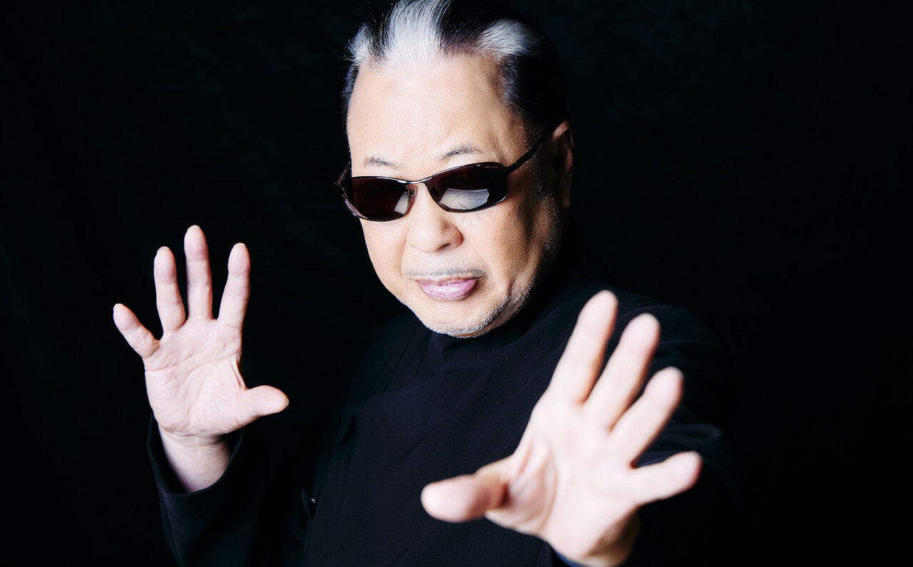 マジックに魅せられ60年。超魔術師Mr.マリックの人生|INTERVIEW