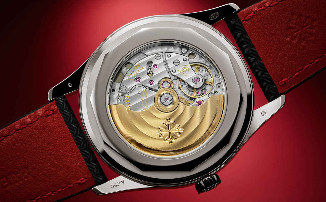 アクセントカラーが目を引くカラトラバの新作が登場｜PATEK PHILIPPE