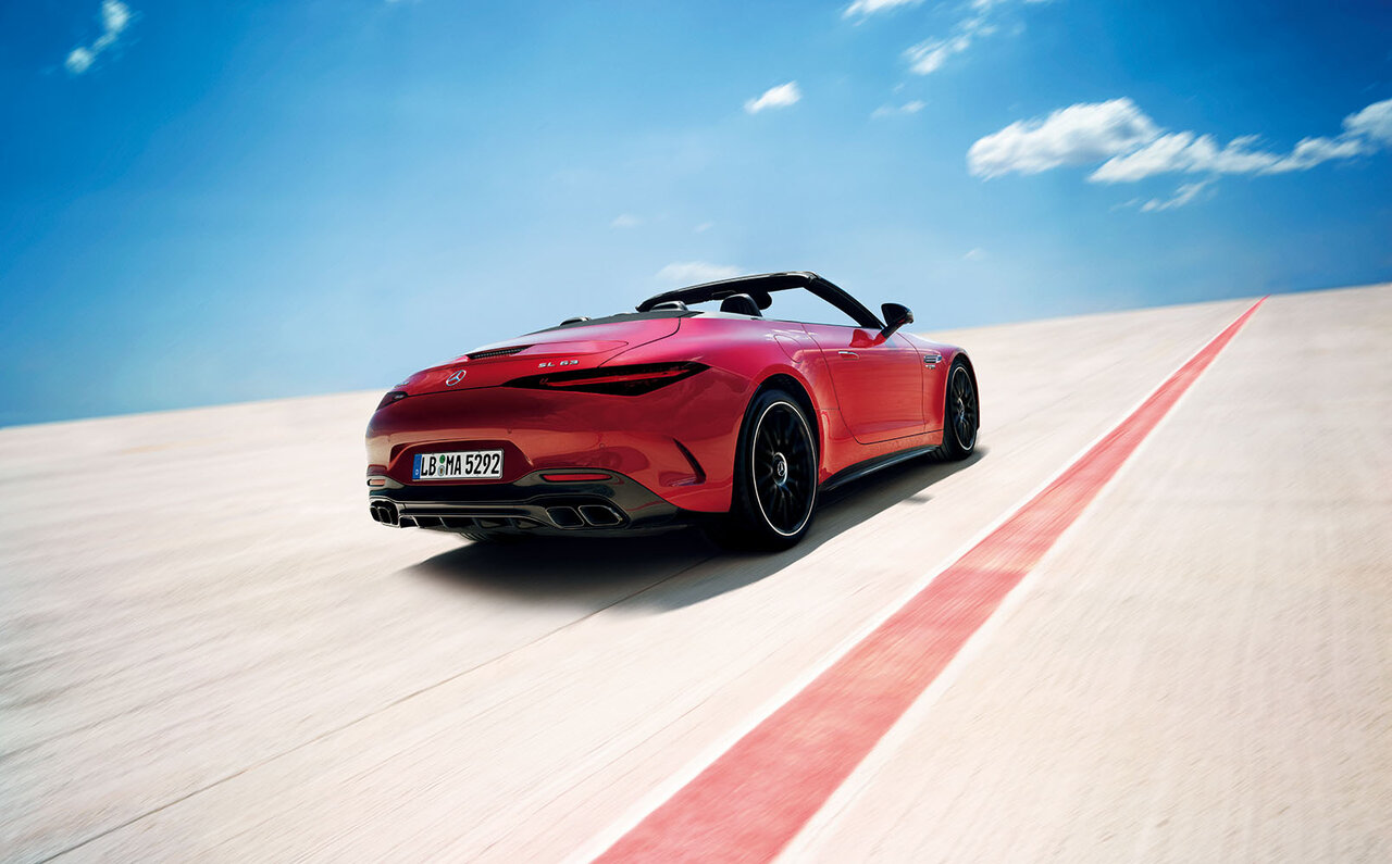 最高出力585ps、最高速度315㎞/h──メルセデスAMG SL 63 4MATIC+ が日本上陸|Mercedes AMG