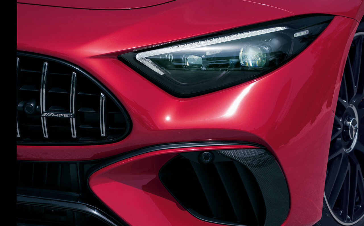 最高出力585ps、最高速度315㎞/h──メルセデスAMG SL 63 4MATIC+ が日本上陸|Mercedes AMG