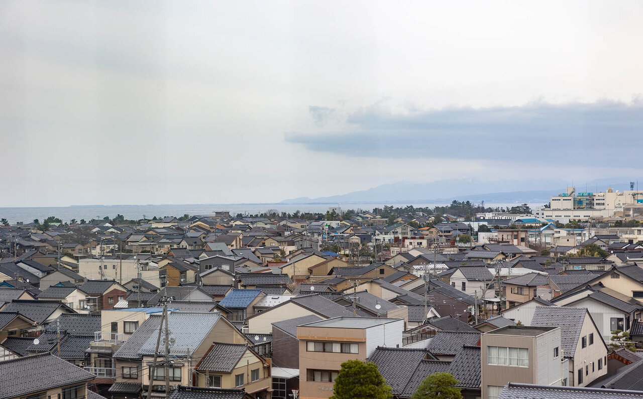銘酒・満寿泉が手掛ける「リンク８」の食中酒としての魅力を、地元富山の美食巡りのなかで堪能｜FEATURE