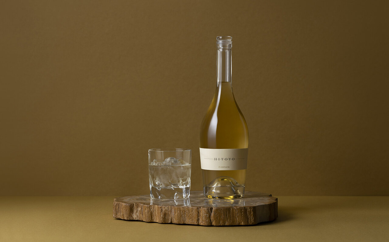 手間と時間を惜しまず仕込んだ、焼酎の新たなスタイル。ラグジュアリー蒸留酒「HITOYO」誕生｜FEATURE