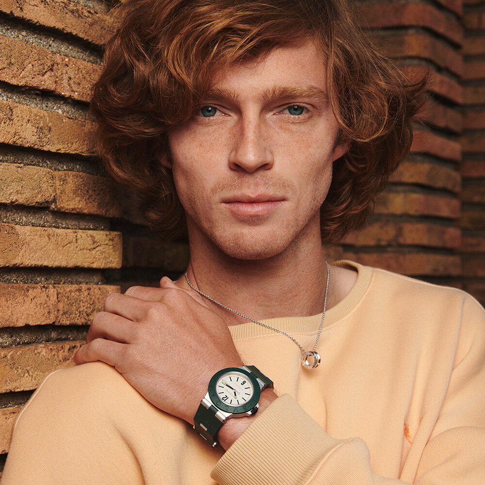 世界限定800本。テニス好き向けにグリーンカラーの「ブルガリ アルミニウム」新モデルが登場｜BVLGARI