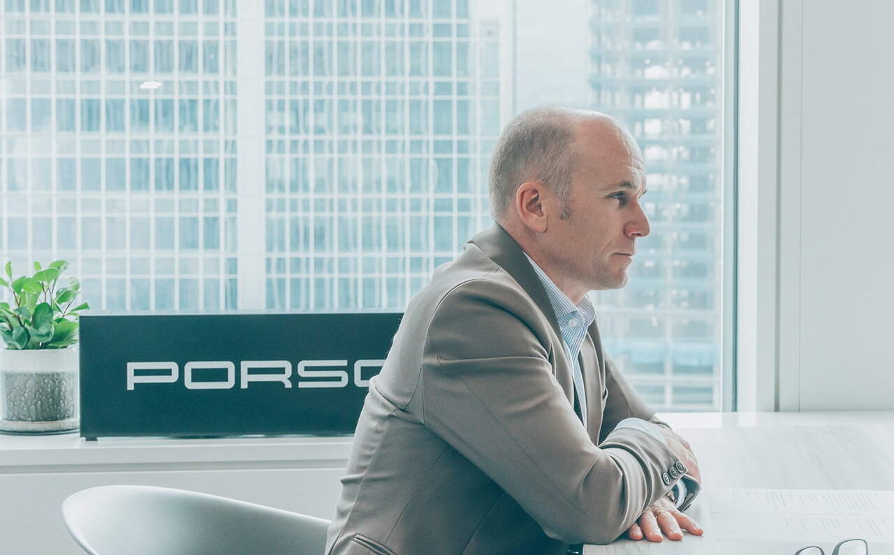 言葉を発する人と、それを伝える人の 「コミュニケーションの本質」とは｜PORSCHE