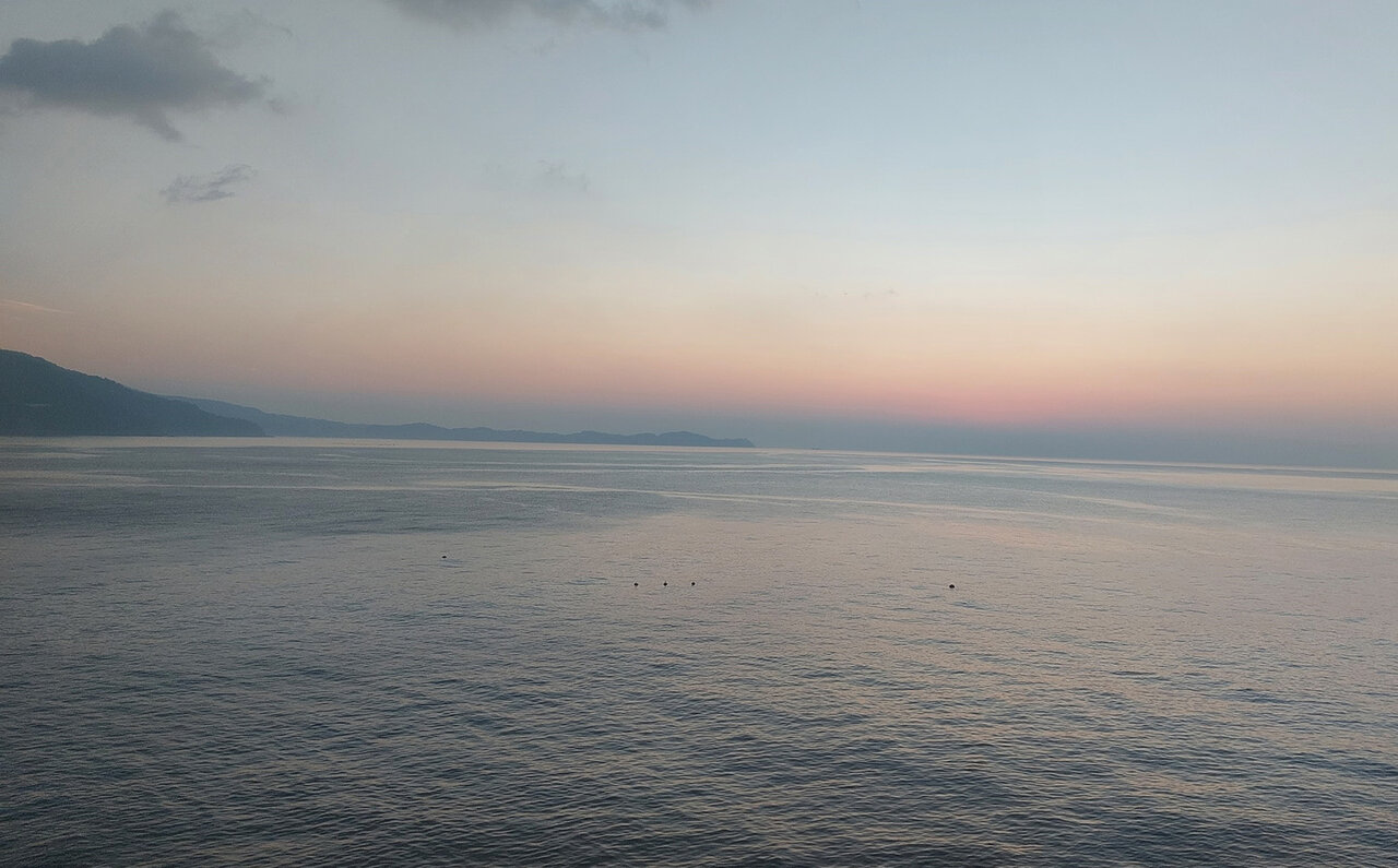 歴史深い温泉・昭和文化・大海原のアクティビティ 1泊で3日分を楽しめる 「ホテルニューアカオ」が昭和98年のいま復活|TRAVEL