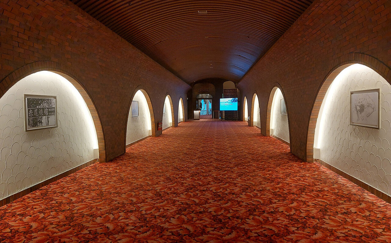 歴史深い温泉・昭和文化・大海原のアクティビティ 1泊で3日分を楽しめる 「ホテルニューアカオ」が昭和98年のいま復活|TRAVEL