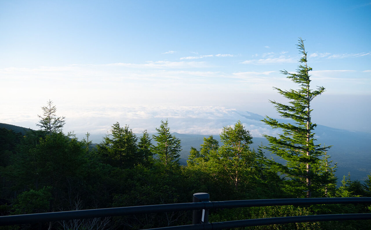 吉田ルートで登る日本の象徴。肌で体感する歴史。｜TRAVEL